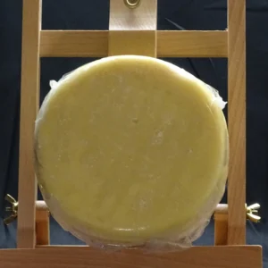 Queso artesanal CHEDDAR de 1.1 kg
